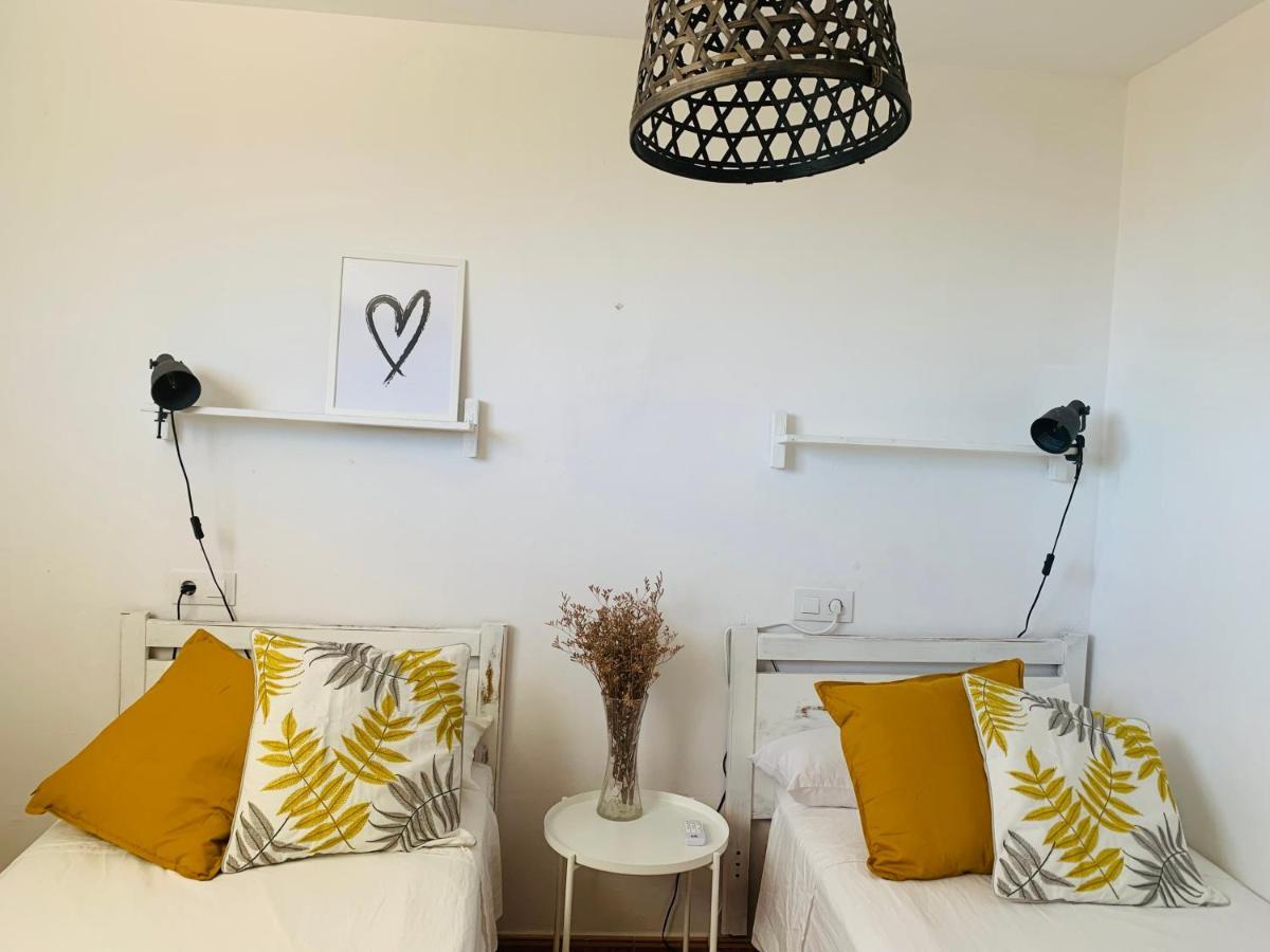 טורמולינוס Charming & Cosy Beach Apartment מראה חיצוני תמונה