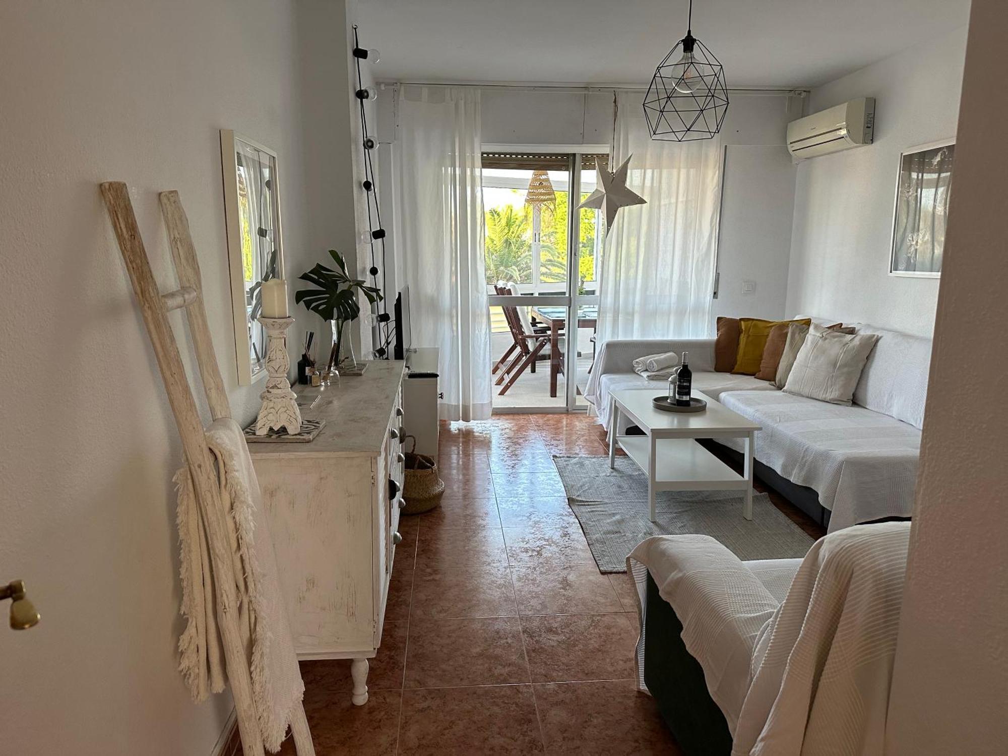 טורמולינוס Charming & Cosy Beach Apartment מראה חיצוני תמונה