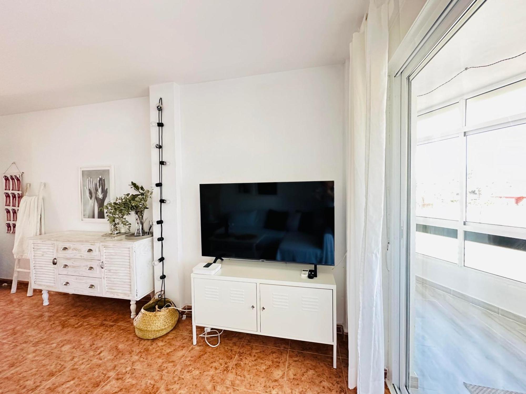 טורמולינוס Charming & Cosy Beach Apartment מראה חיצוני תמונה