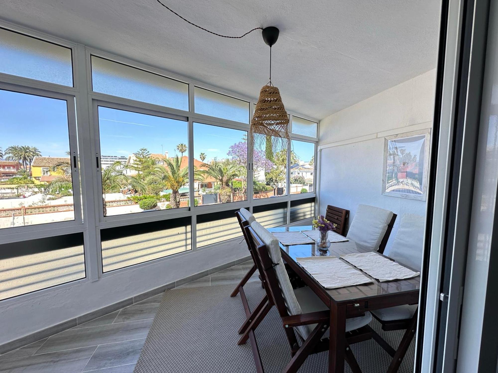טורמולינוס Charming & Cosy Beach Apartment מראה חיצוני תמונה